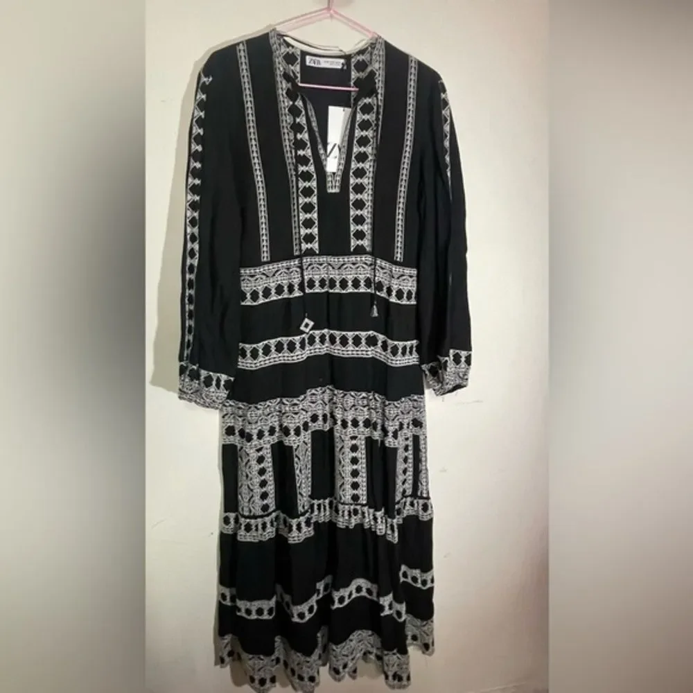 (B4) ZARA MIDI EMBROIDERY LONG SLEEVE BLACK DRESS S22‎ SIZES XS REF.4786/066 - Picture 2 of 16
